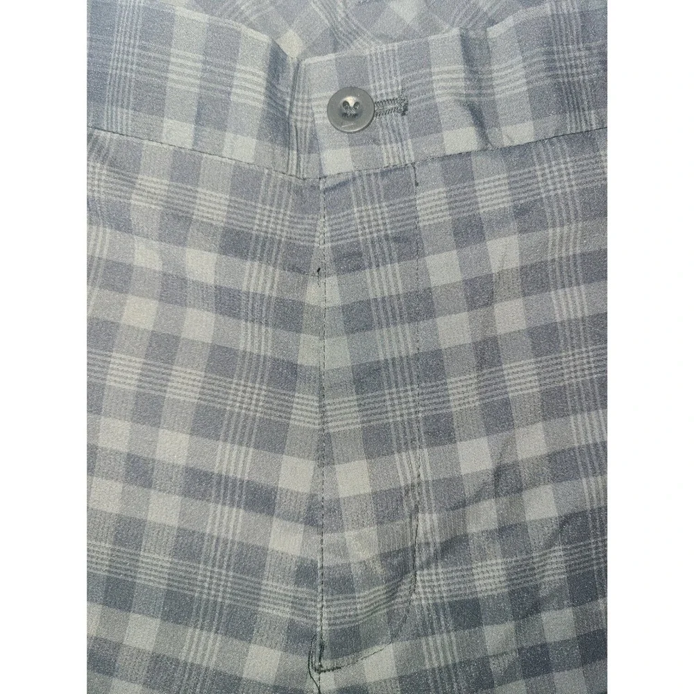 Nike Golf Dri Fit Plaid Shorts Mens Size 32 Grey Lightweight Performance